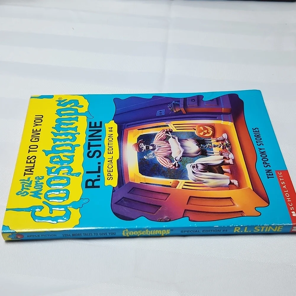Goosebumps Special Edition #4 Book Ten Spooky Stories - Picture 4 of 6